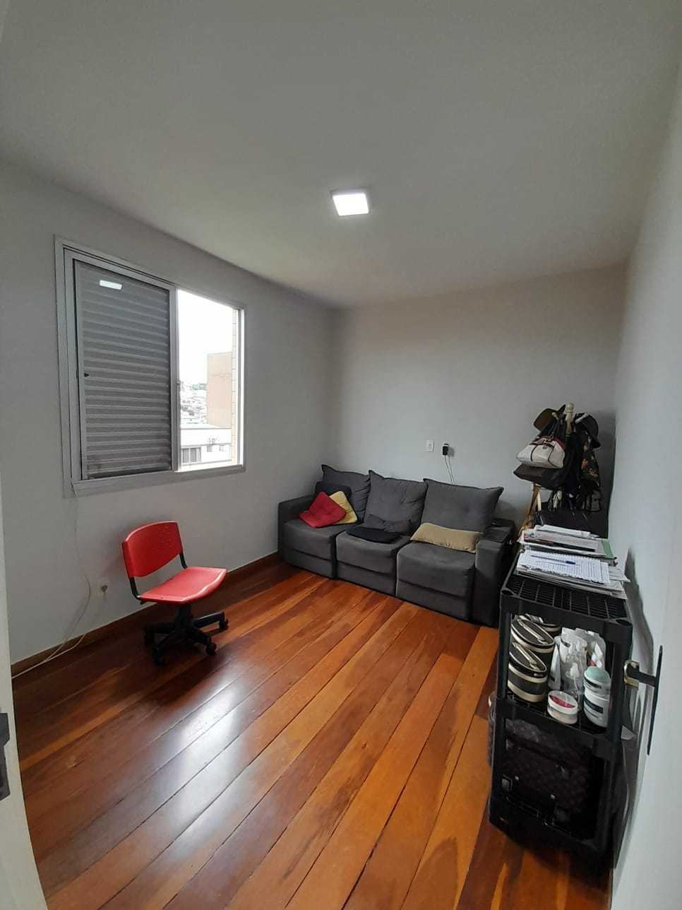 Apartamento à venda com 3 quartos, 85m² - Foto 18