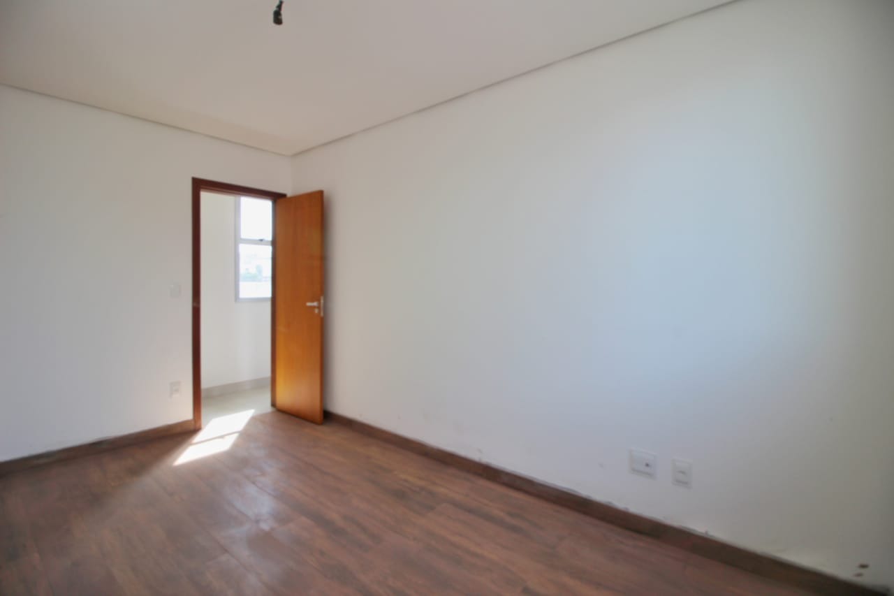 Apartamento à venda com 3 quartos, 103m² - Foto 6