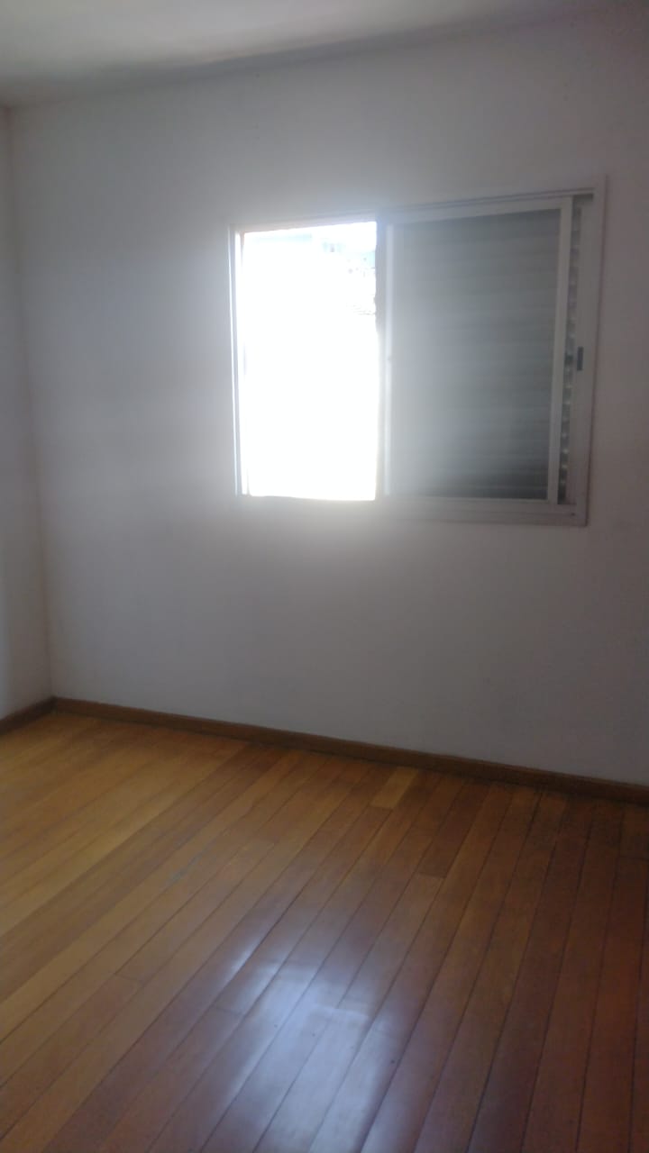 Casa à venda com 2 quartos, 60m² - Foto 11