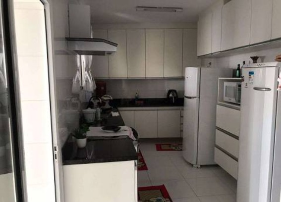 Casa à venda com 8 quartos, 420m² - Foto 8