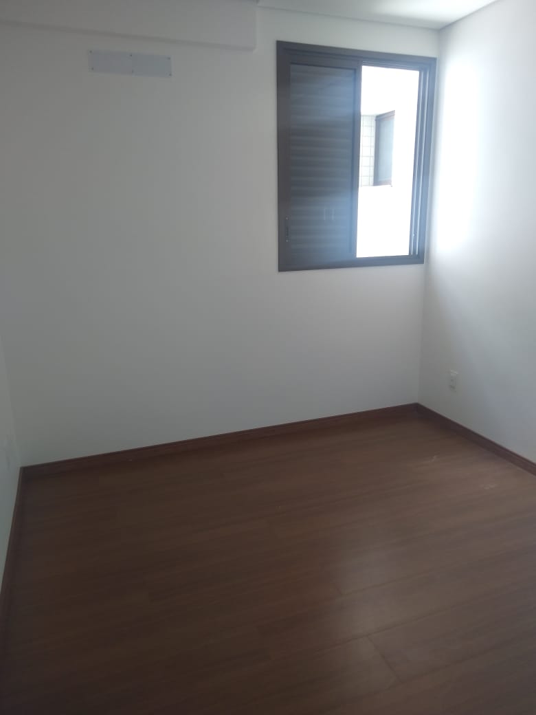 Apartamento à venda com 4 quartos - Foto 3