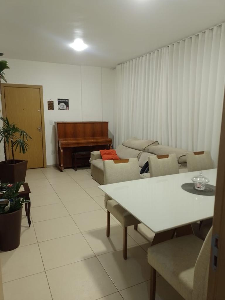 Apartamento à venda com 3 quartos, 94m² - Foto 2