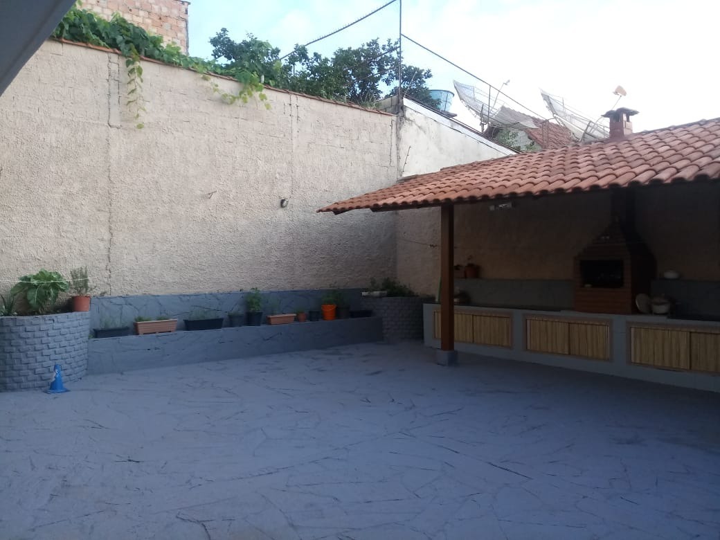 Casa à venda com 4 quartos, 300m² - Foto 11