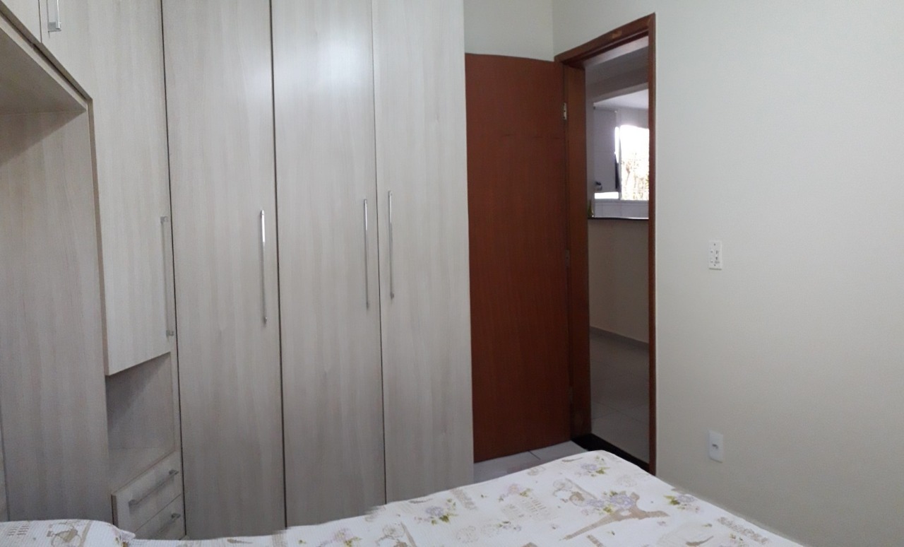 Apartamento à venda com 2 quartos, 79m² - Foto 11