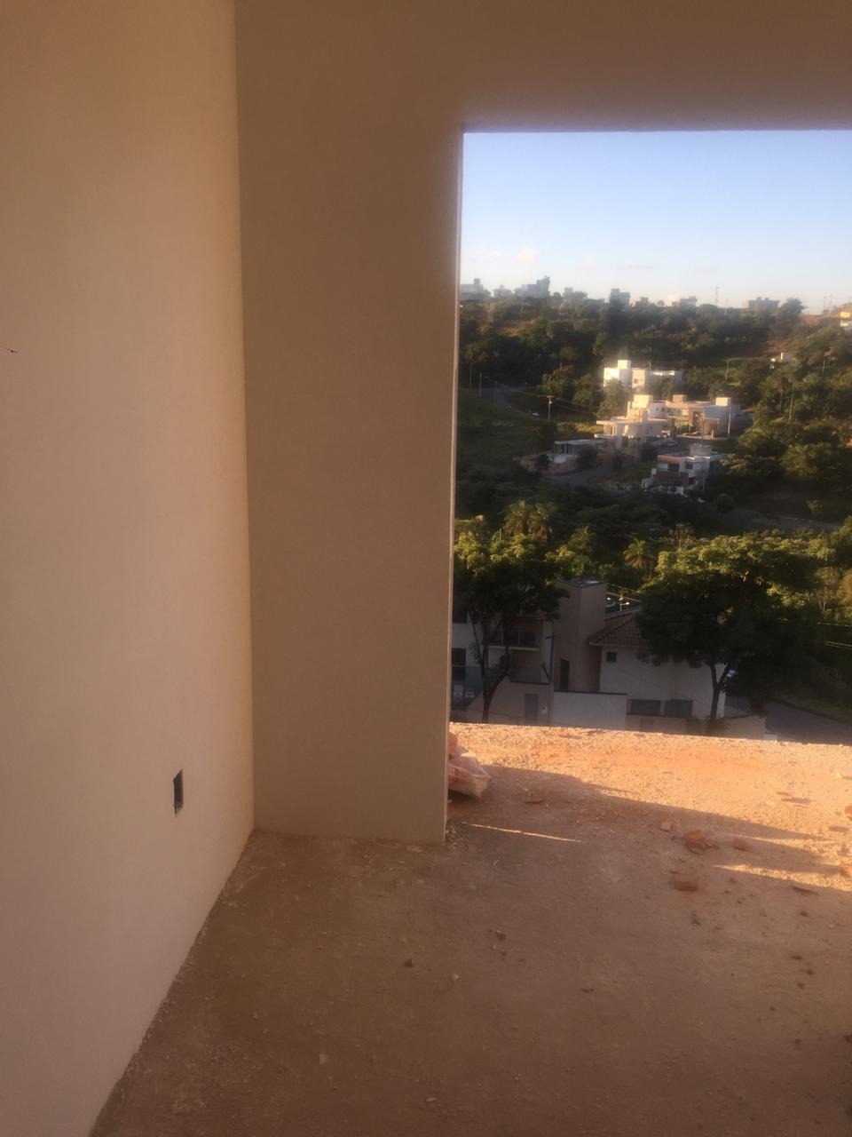 Apartamento à venda com 2 quartos, 64m² - Foto 1