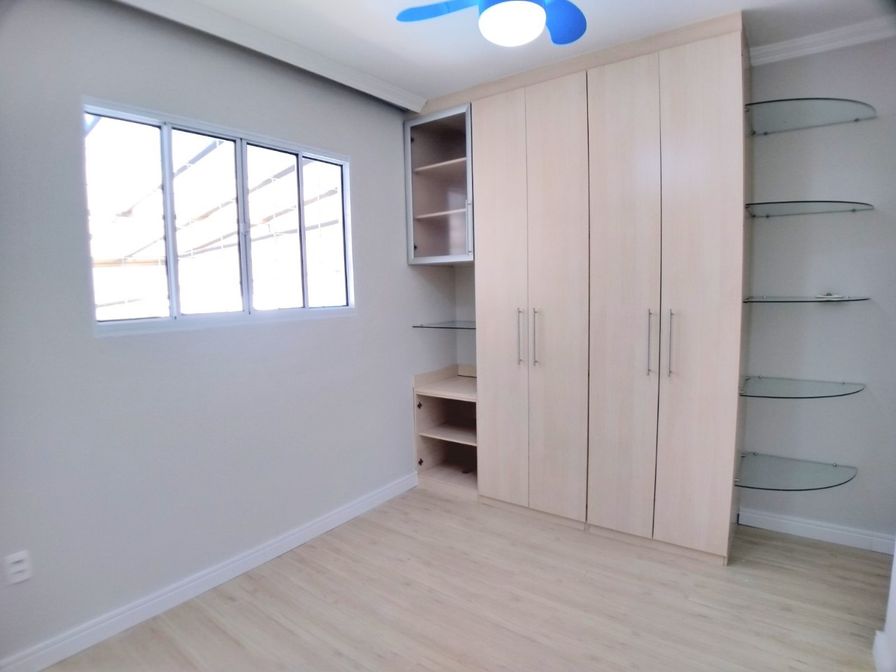 Casa à venda com 3 quartos, 360m² - Foto 9