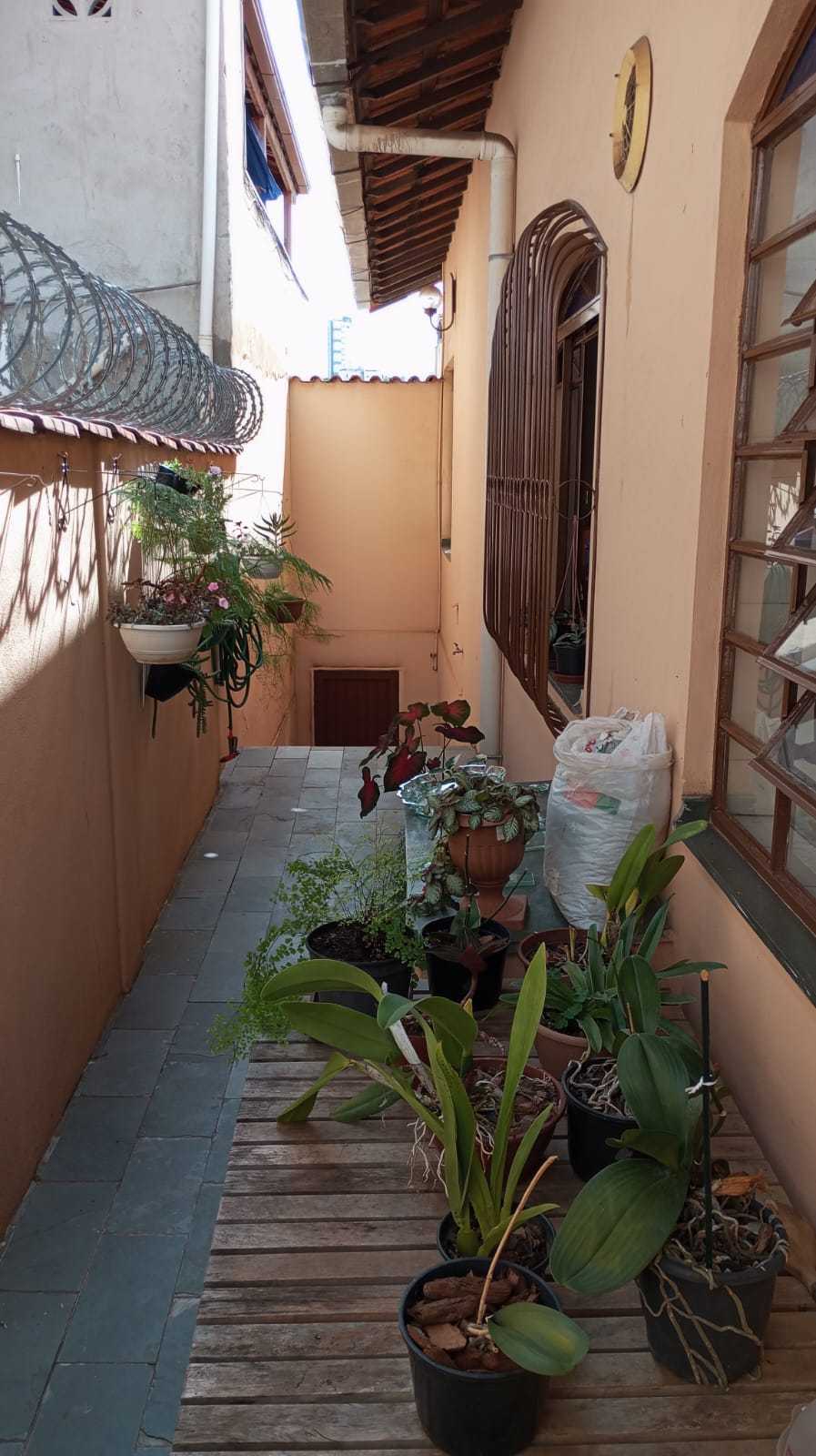 Casa à venda com 4 quartos, 360m² - Foto 19