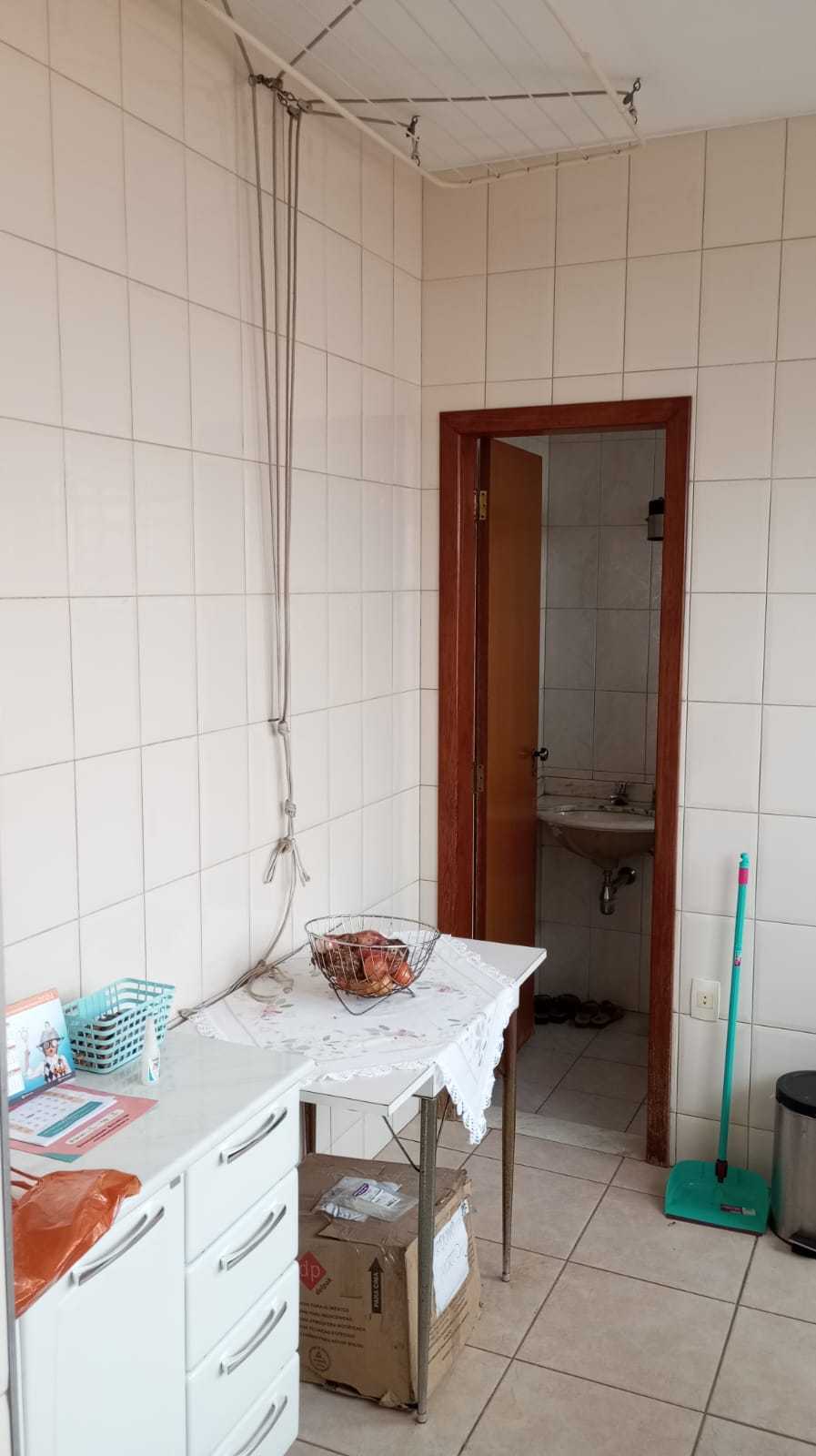 Casa à venda com 4 quartos, 360m² - Foto 17