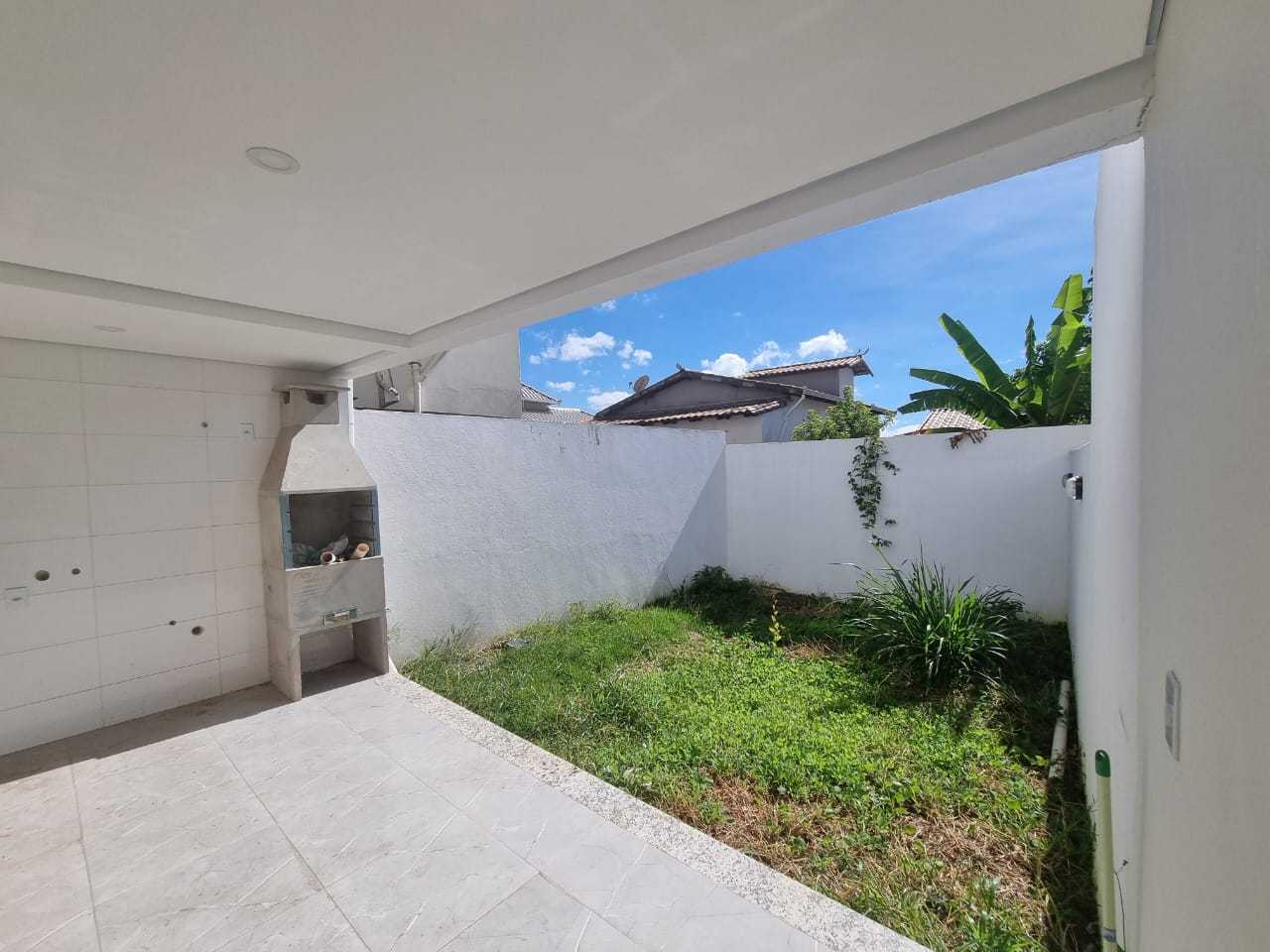 Casa à venda com 3 quartos, 60m² - Foto 6