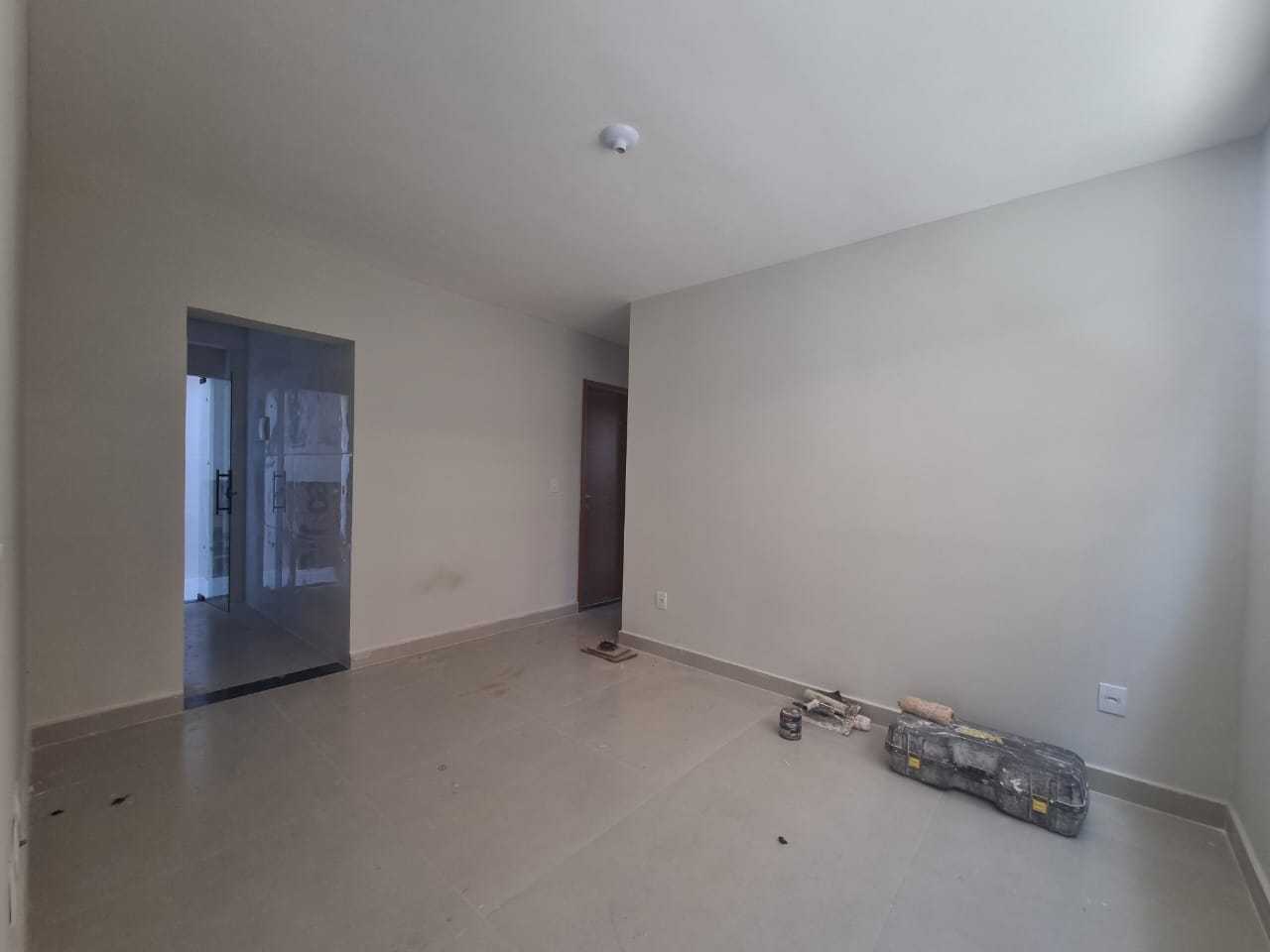 Apartamento à venda com 3 quartos, 16m² - Foto 4