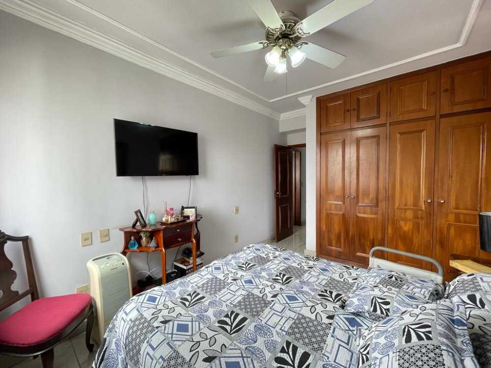 Apartamento à venda com 4 quartos, 189m² - Foto 19