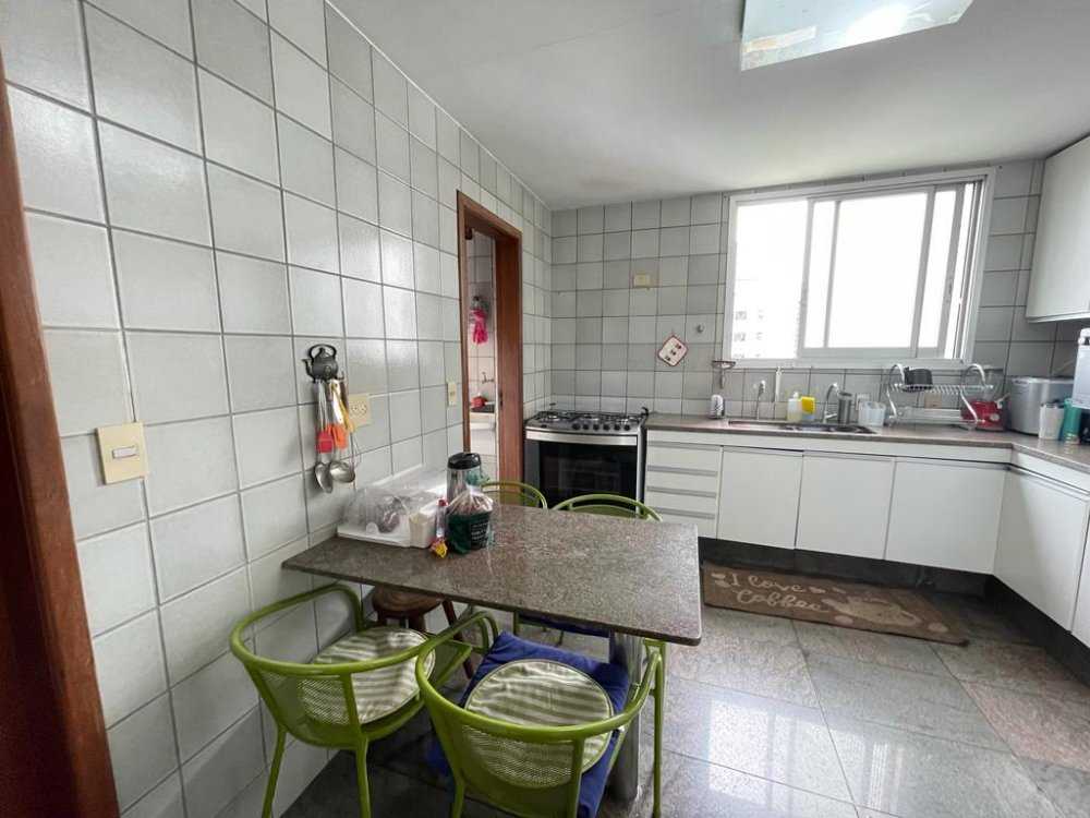 Apartamento à venda com 4 quartos, 189m² - Foto 15