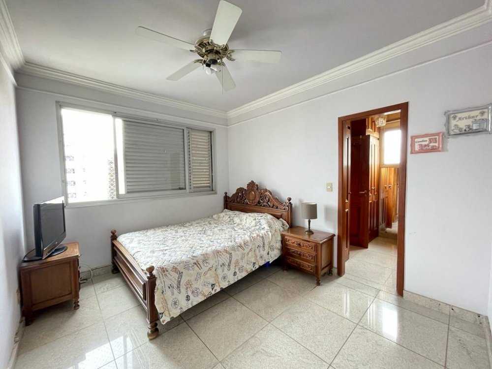 Apartamento à venda com 4 quartos, 189m² - Foto 21