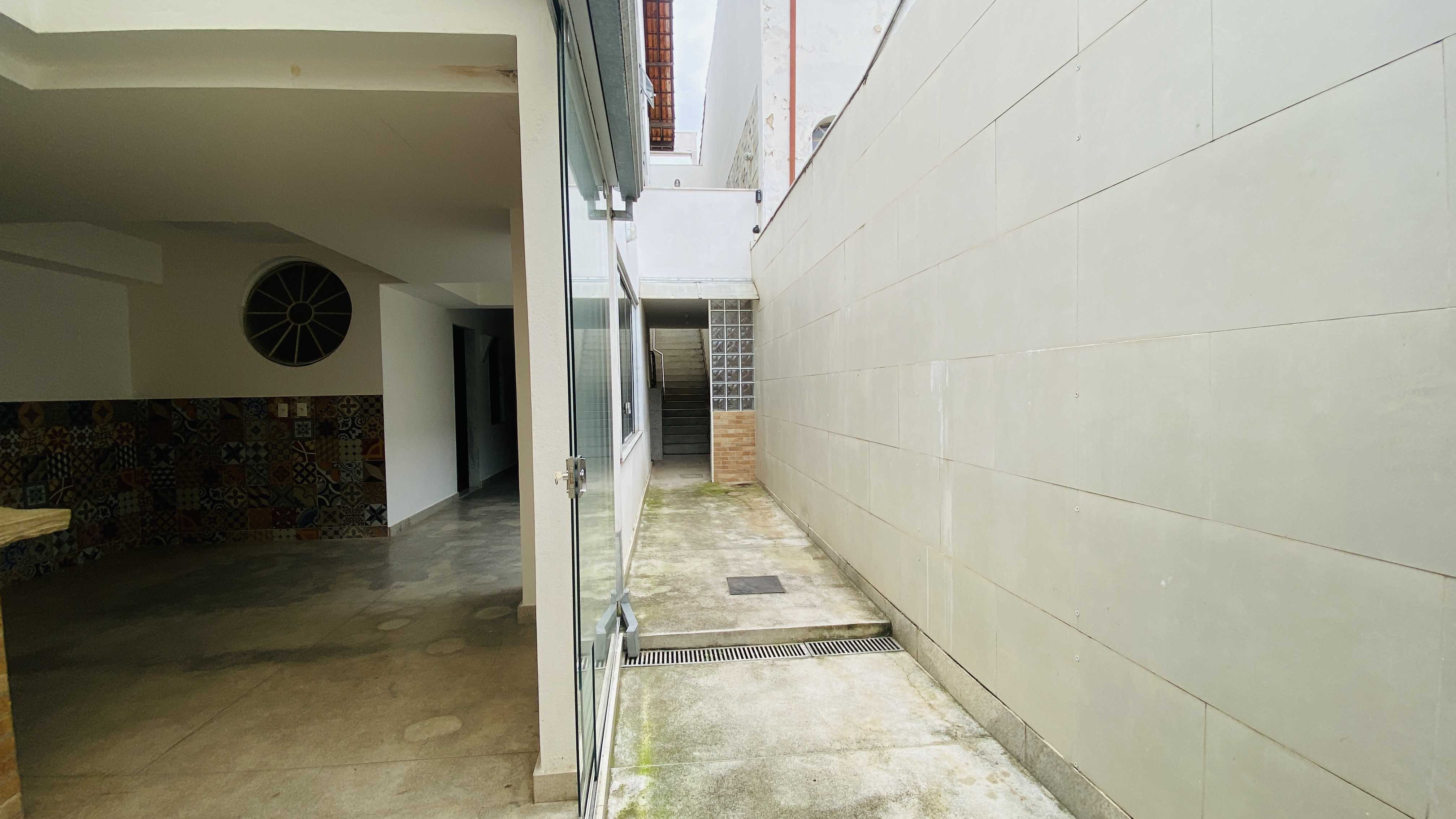 Casa à venda com 4 quartos, 280m² - Foto 9