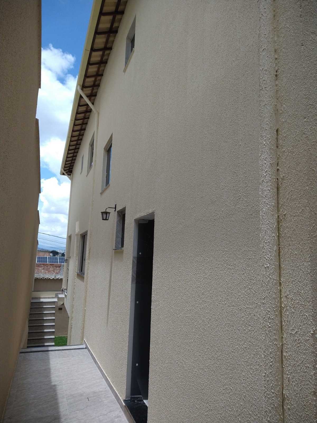 Casa à venda com 3 quartos, 131m² - Foto 4