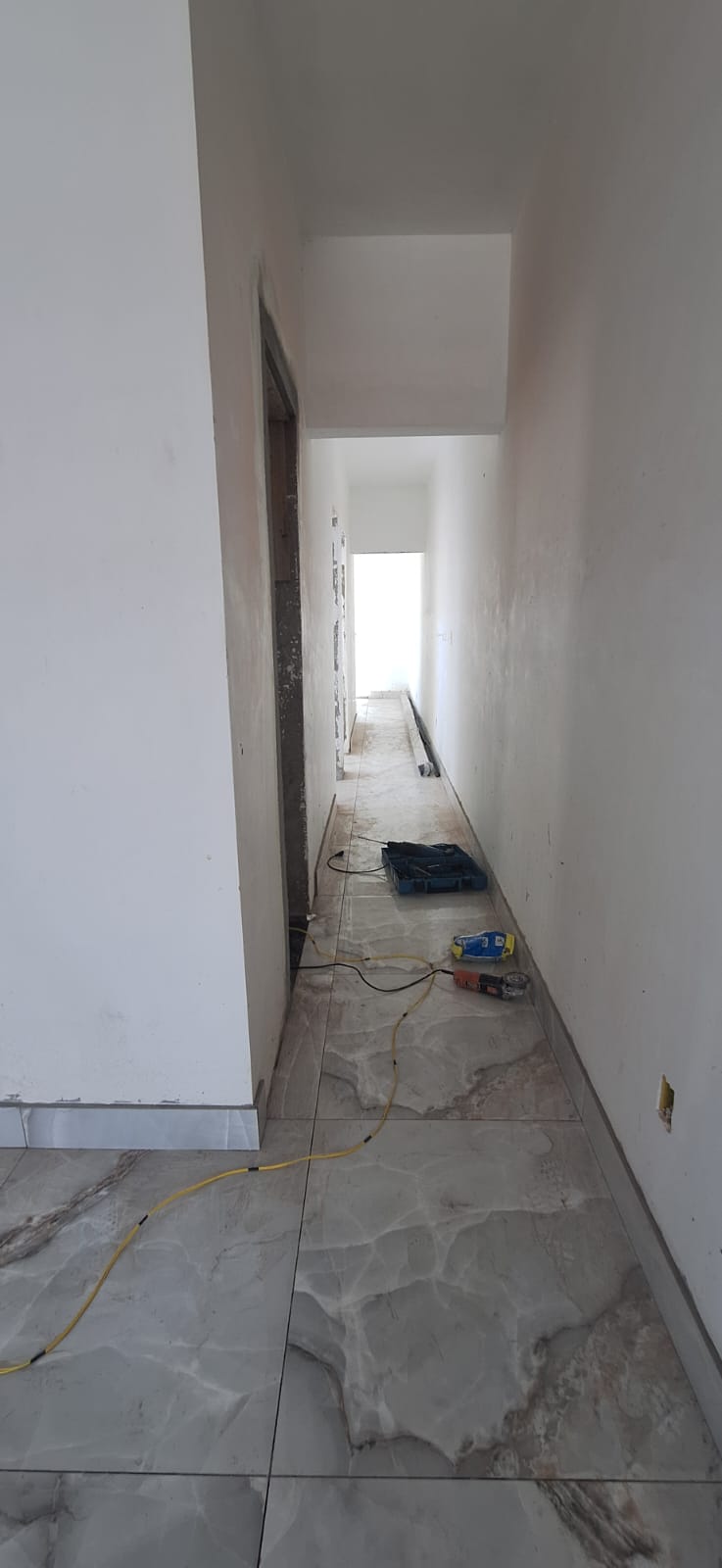 Casa à venda com 3 quartos, 100m² - Foto 3