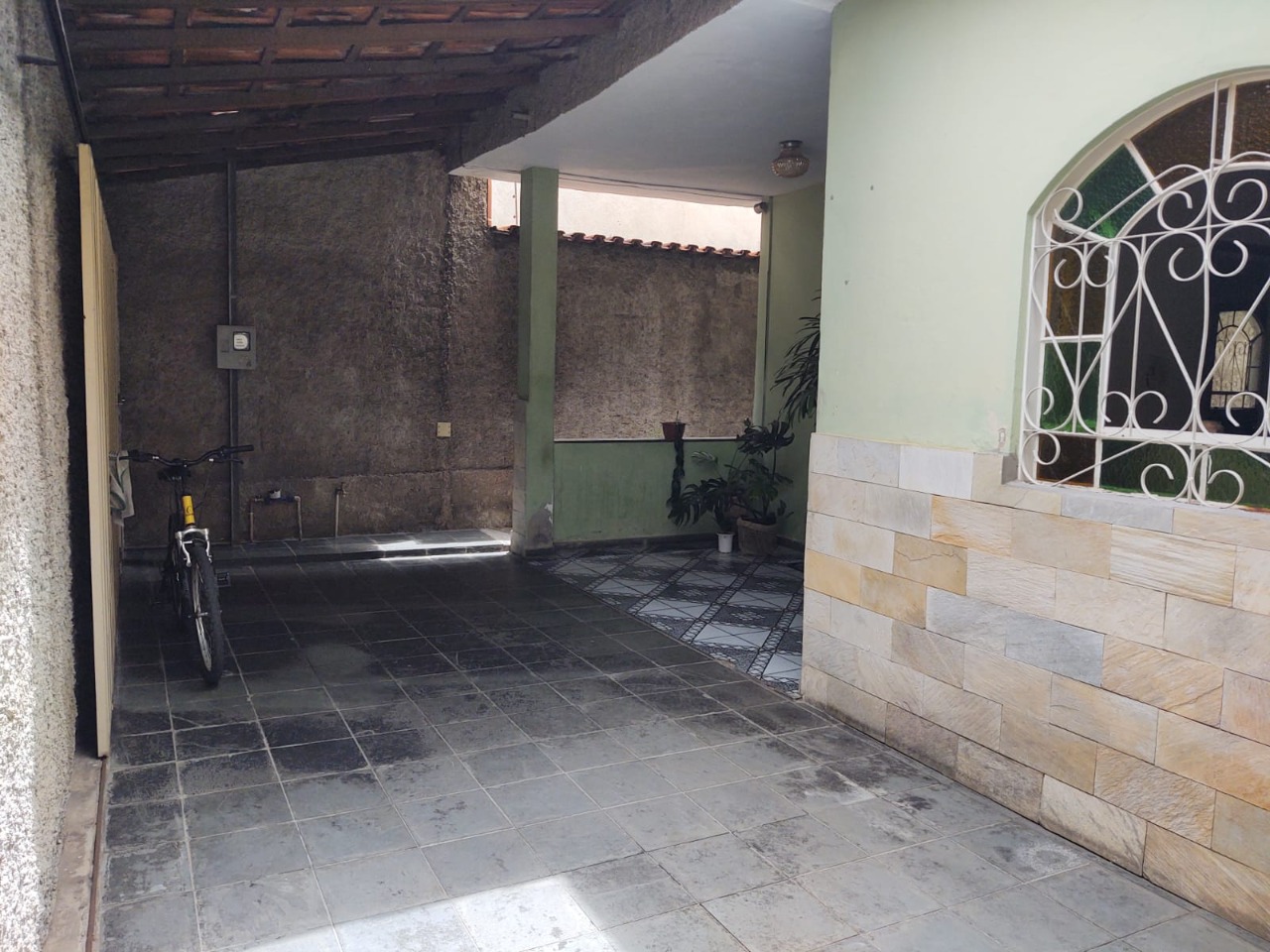 Casa à venda com 3 quartos, 200m² - Foto 2