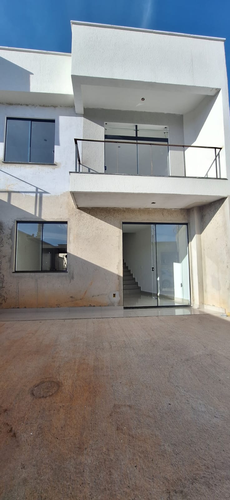 Casa à venda com 3 quartos, 31m² - Foto 2