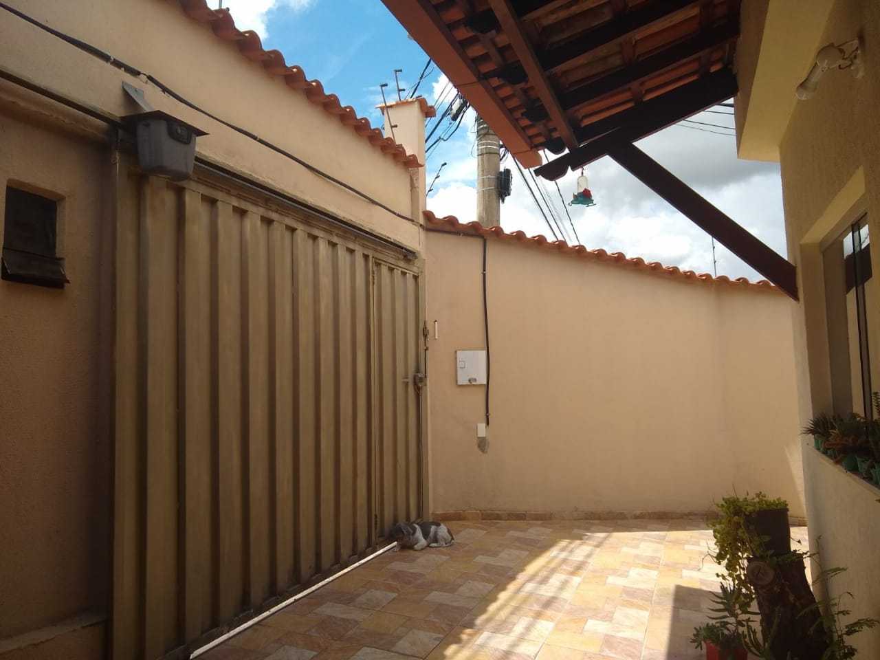 Casa à venda com 2 quartos, 120m² - Foto 19