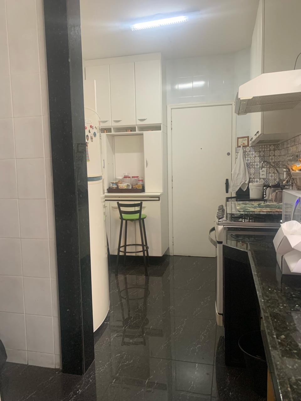 Apartamento à venda com 3 quartos, 98m² - Foto 17