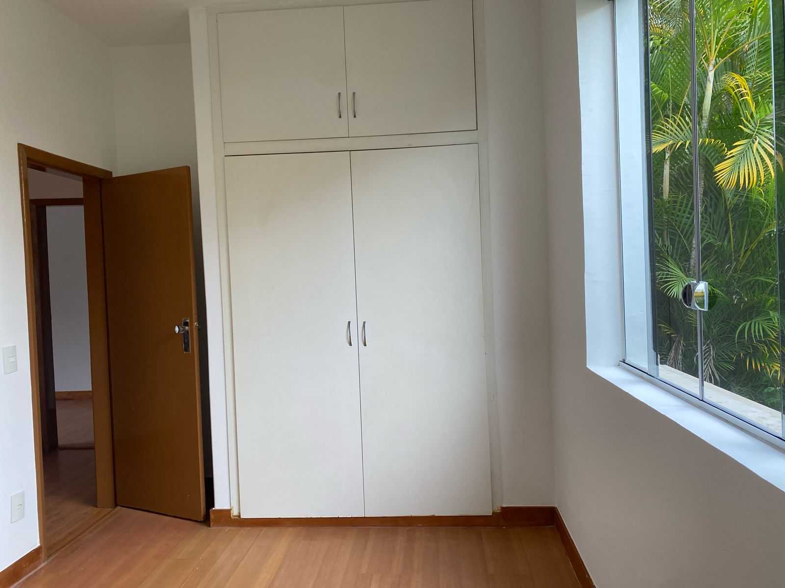 Casa à venda com 3 quartos, 217m² - Foto 11