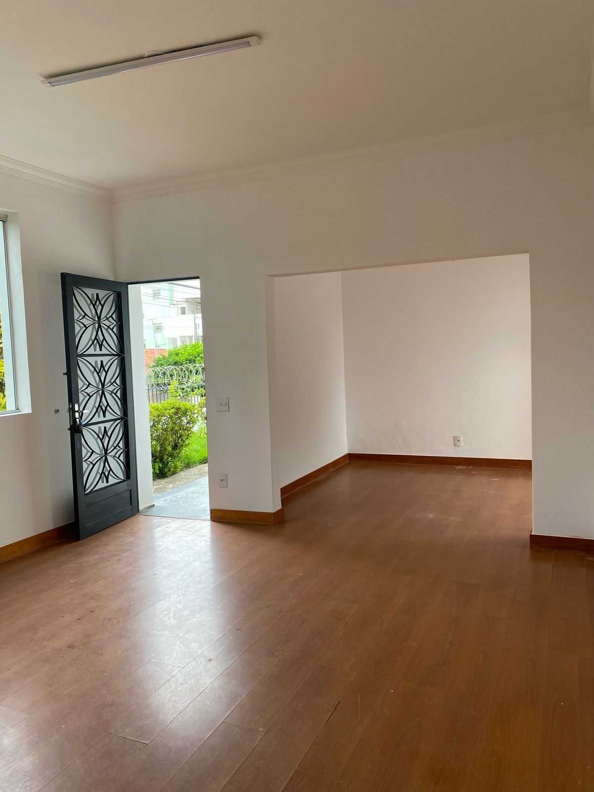 Casa à venda com 3 quartos, 217m² - Foto 20