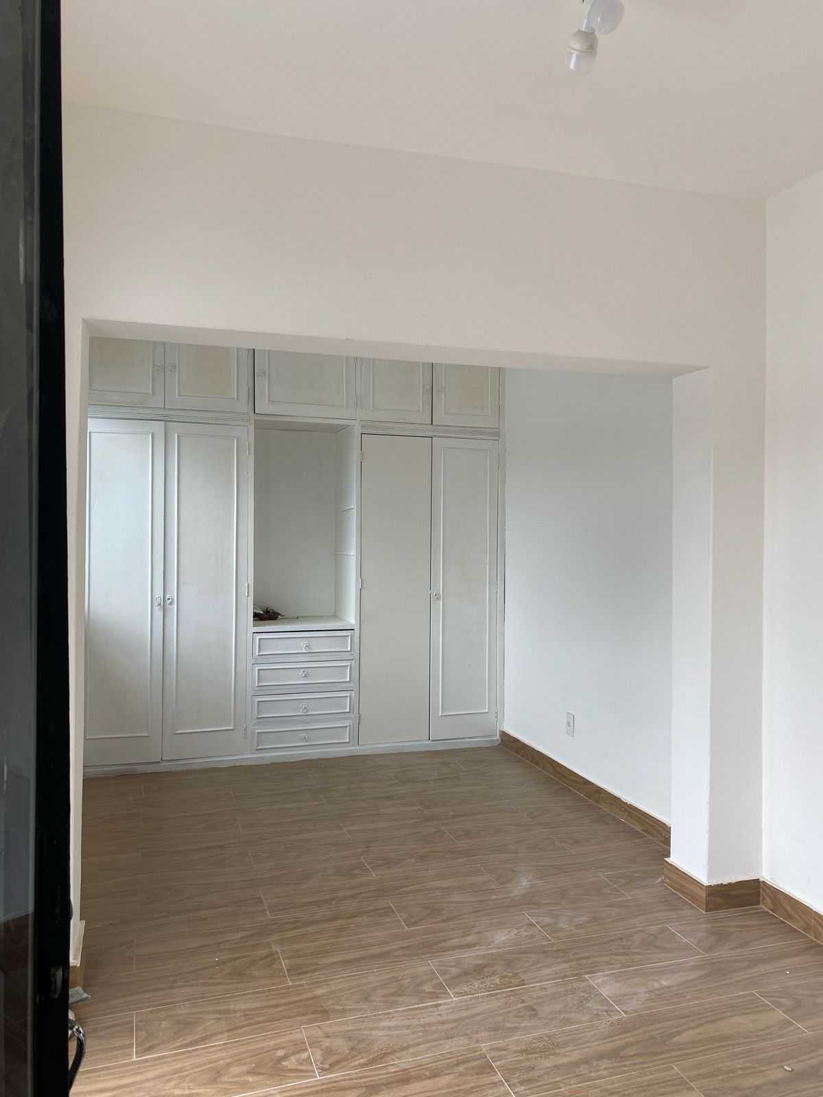 Casa à venda com 3 quartos, 217m² - Foto 7