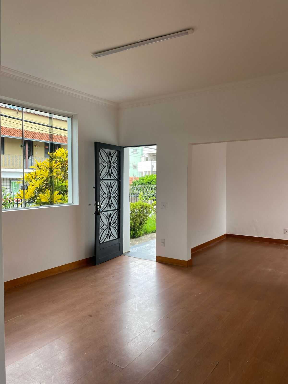 Casa à venda com 3 quartos, 217m² - Foto 18