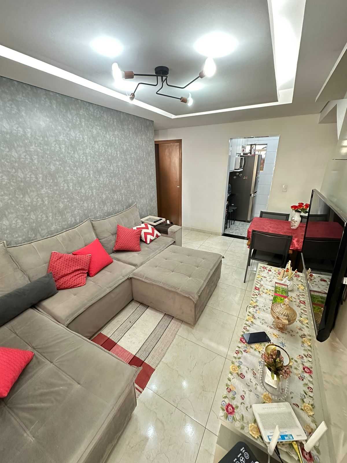 Apartamento à venda com 2 quartos, 12m² - Foto 2