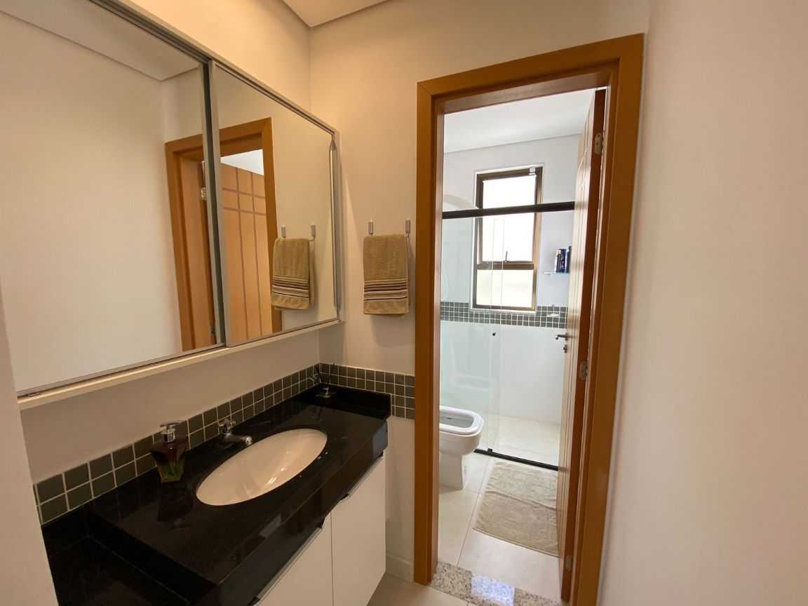 Casa de Condomínio à venda com 4 quartos, 240m² - Foto 16