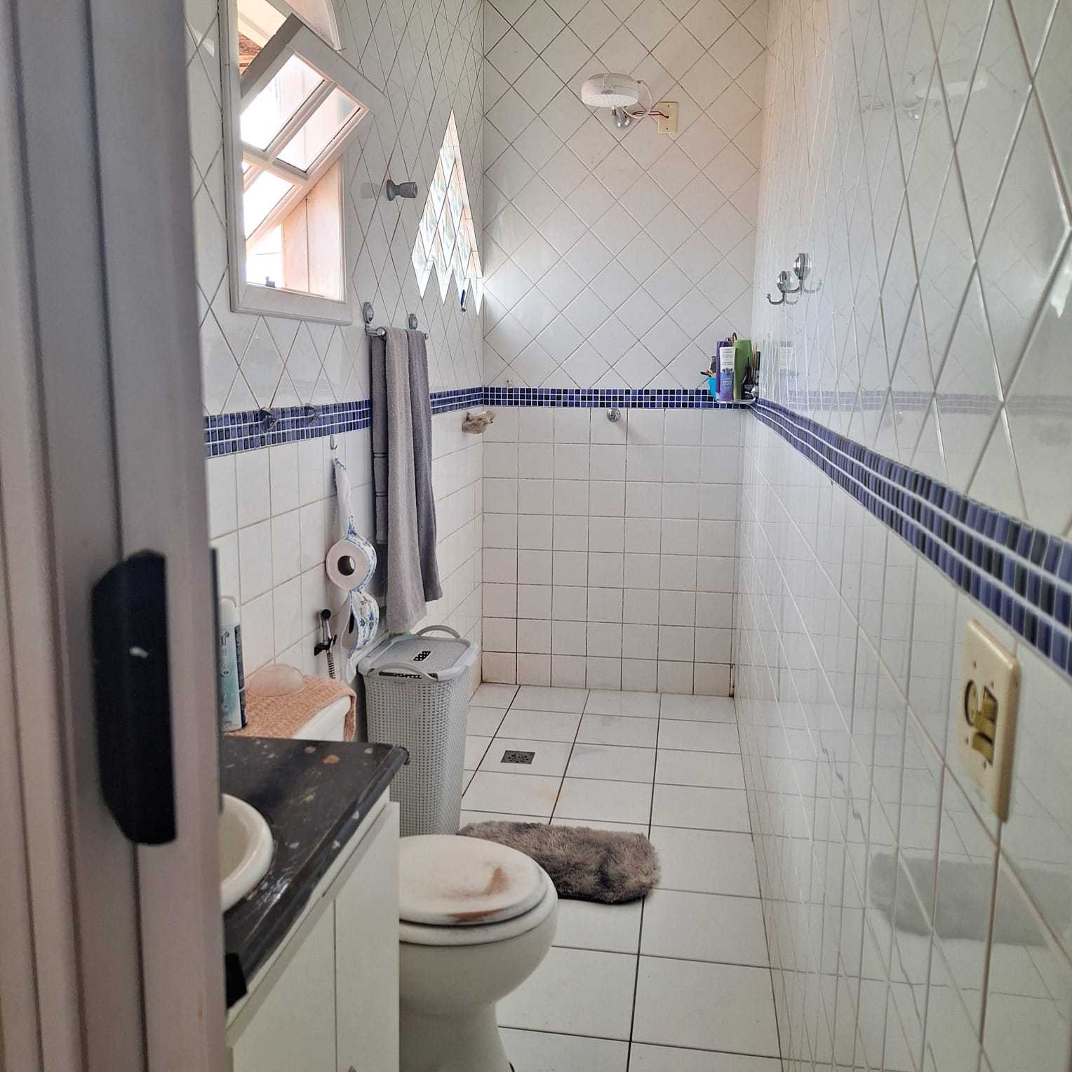 Casa à venda com 4 quartos, 200m² - Foto 10