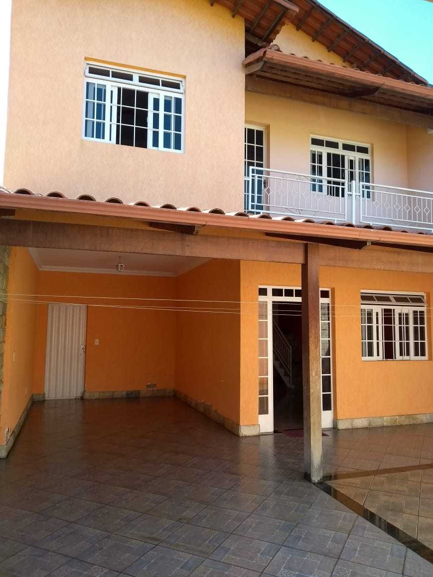 Casa à venda com 3 quartos, 330m² - Foto 1