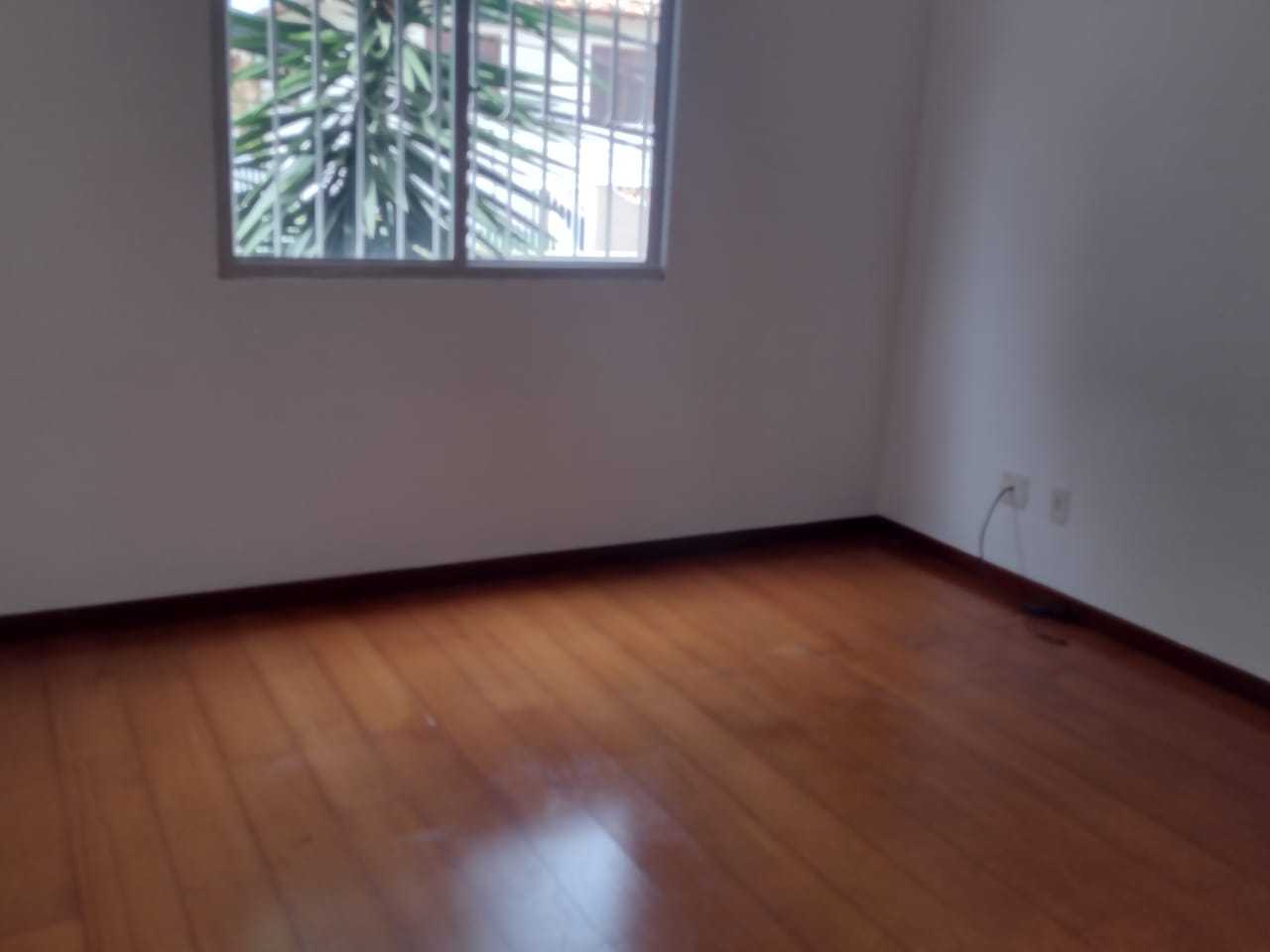 Apartamento à venda com 2 quartos, 72m² - Foto 2