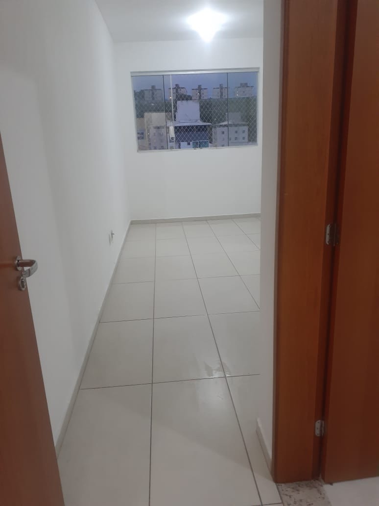 Apartamento à venda com 2 quartos, 65m² - Foto 4