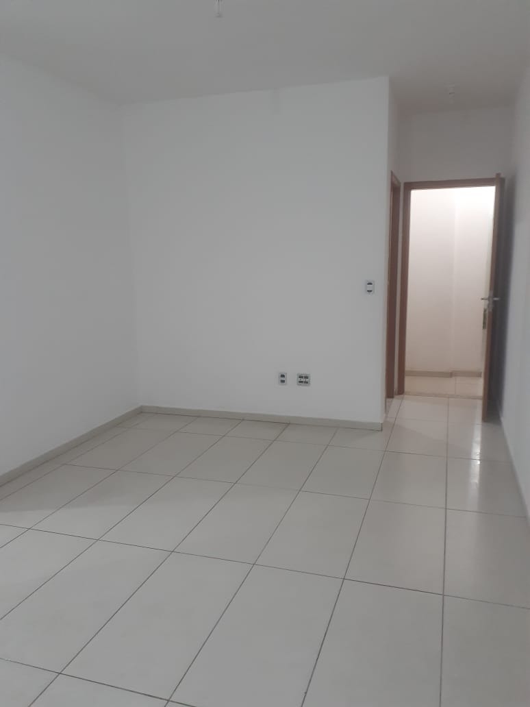 Apartamento à venda com 2 quartos, 65m² - Foto 2