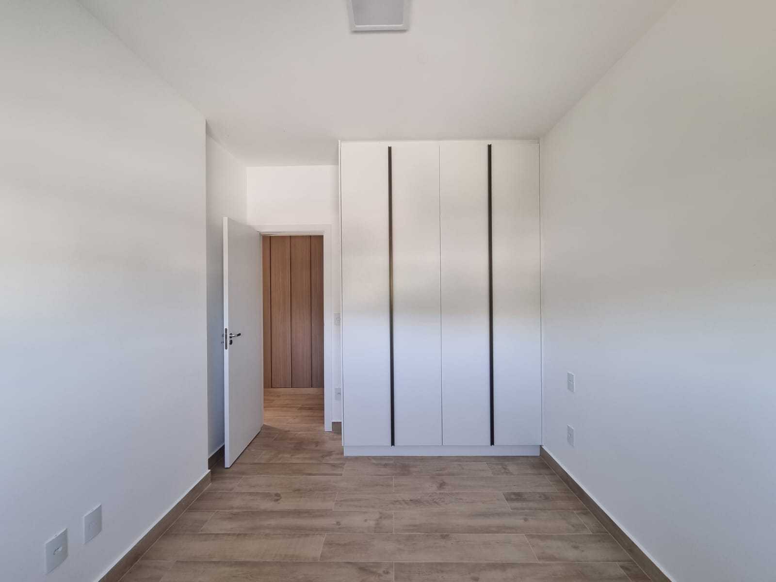 Apartamento para alugar com 4 quartos, 145m² - Foto 21