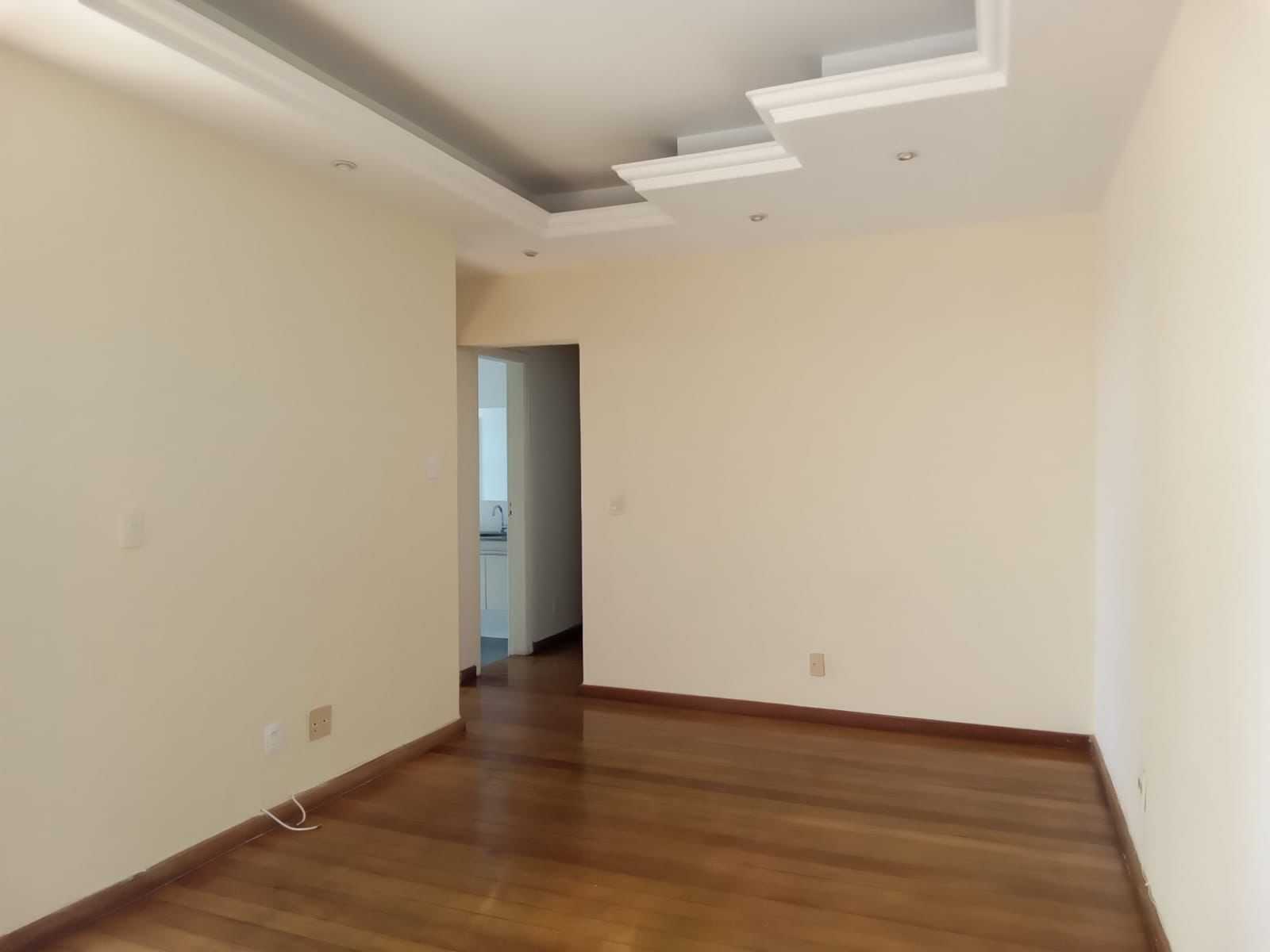 Apartamento à venda com 2 quartos, 75m² - Foto 1