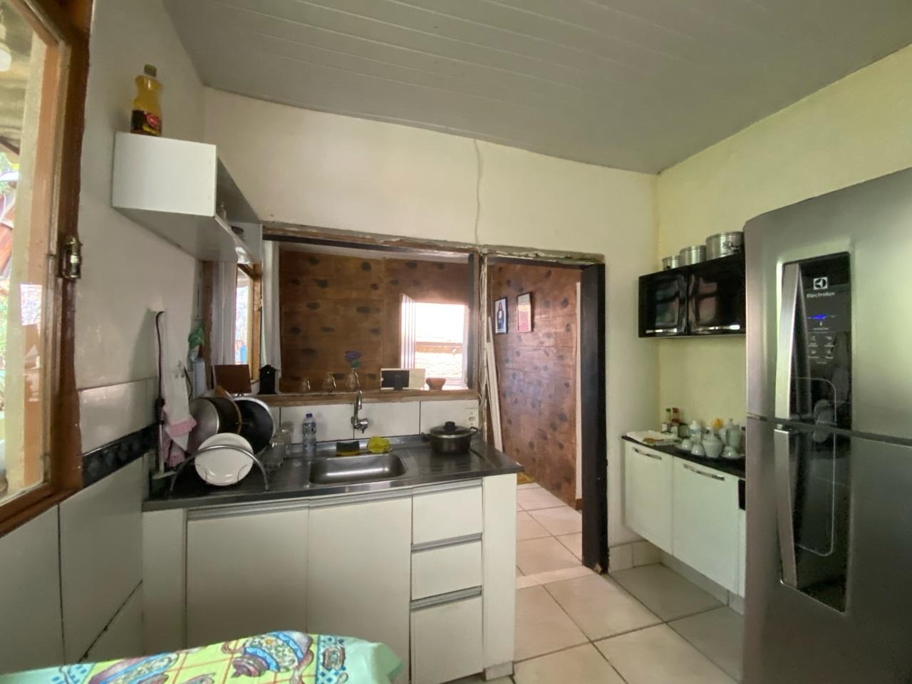 Casa à venda com 2 quartos, 192m² - Foto 2