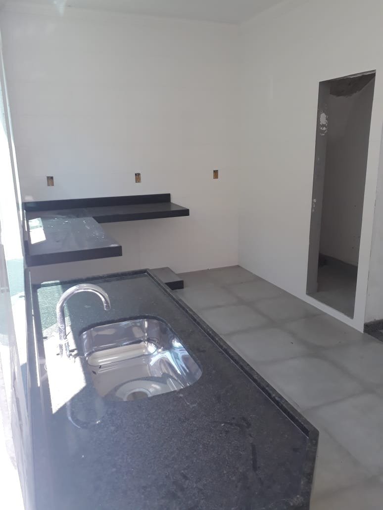 Casa à venda com 3 quartos, 70m² - Foto 16