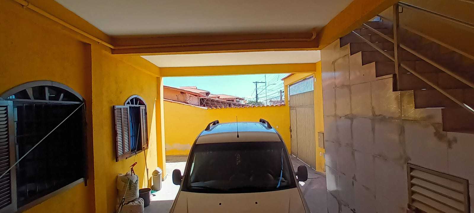 Casa à venda com 3 quartos, 201m² - Foto 3