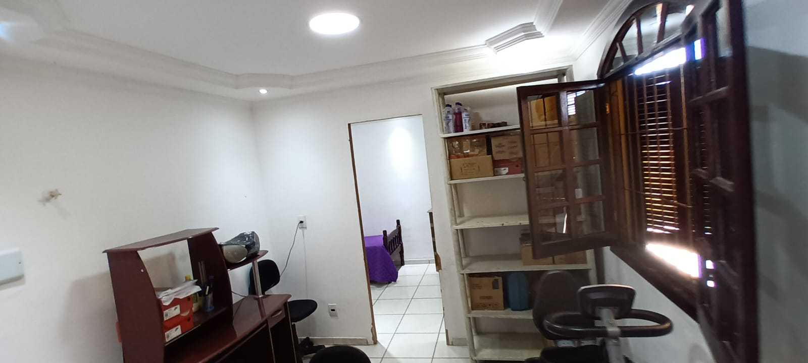 Casa à venda com 3 quartos, 201m² - Foto 12