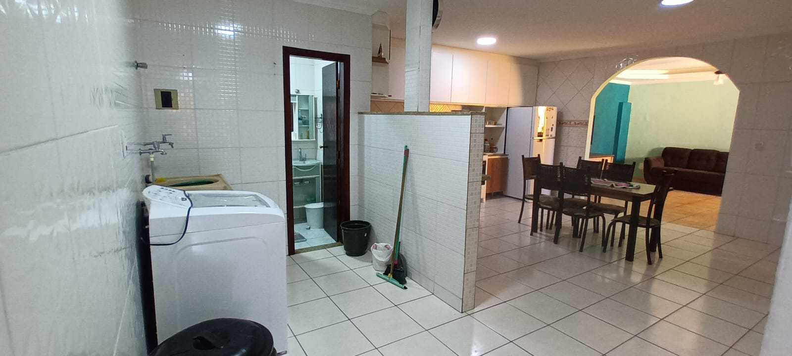 Casa à venda com 3 quartos, 201m² - Foto 7