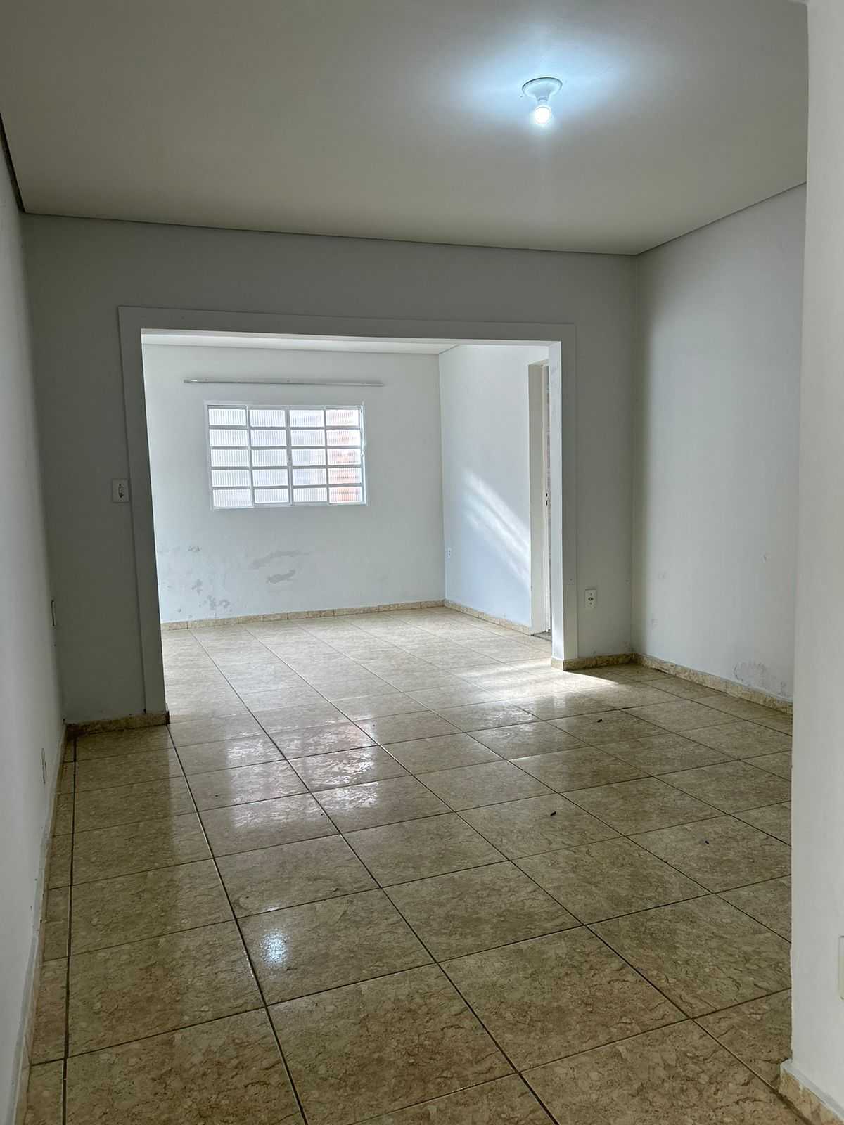 Casa à venda com 5 quartos, 220m² - Foto 7