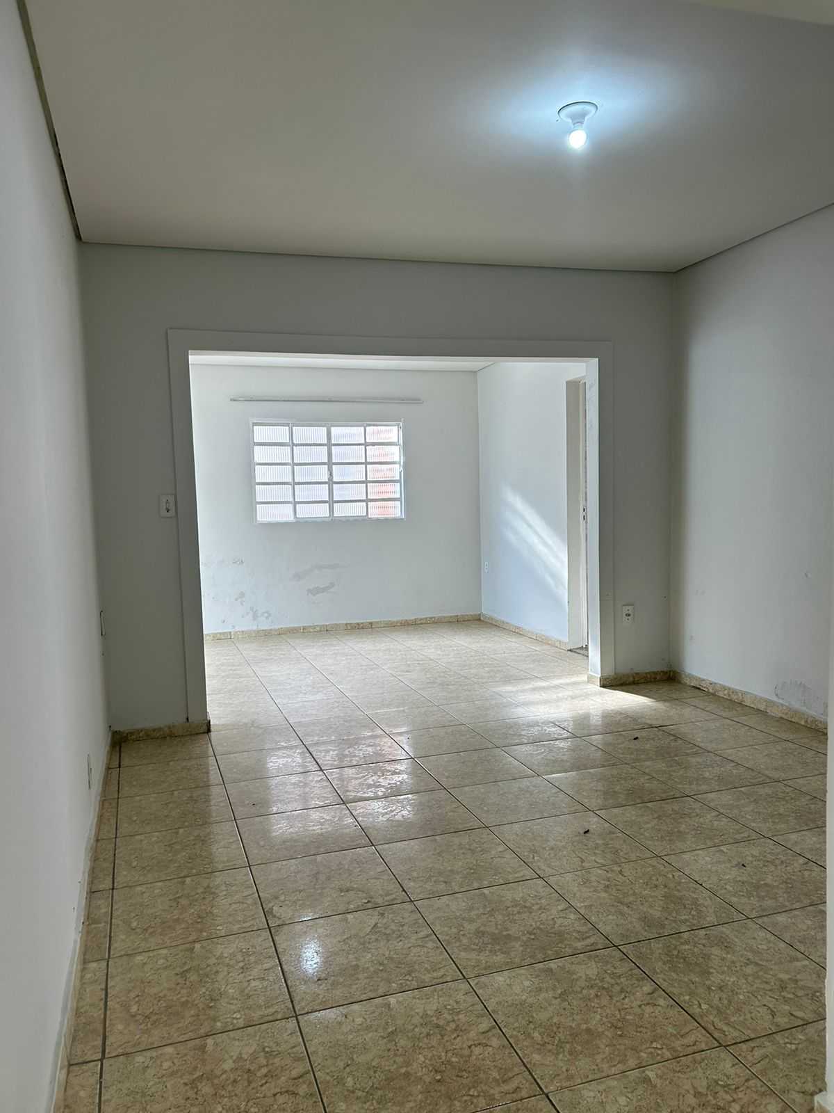 Casa à venda com 5 quartos, 220m² - Foto 9