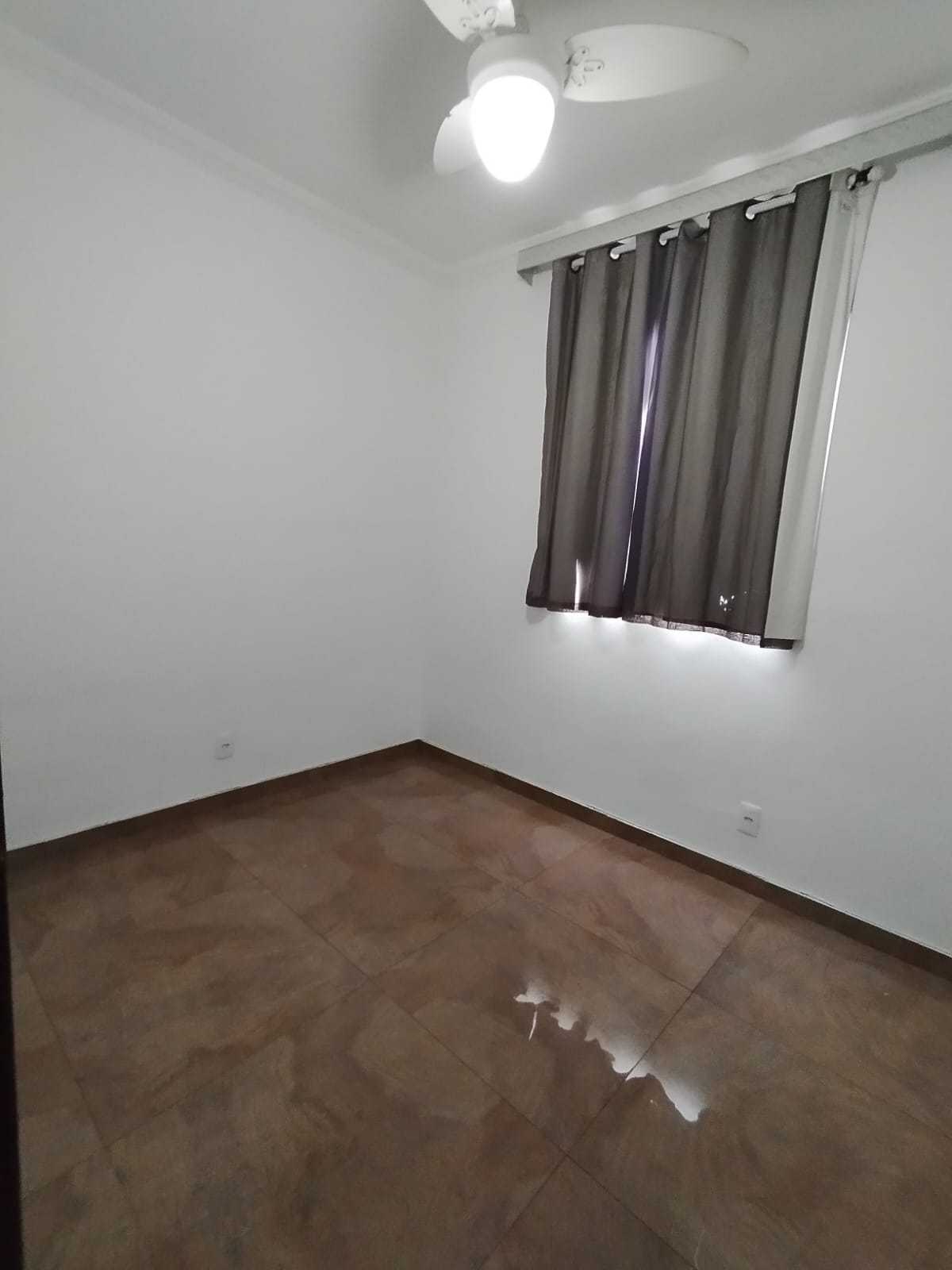 Apartamento à venda com 2 quartos, 60m² - Foto 2