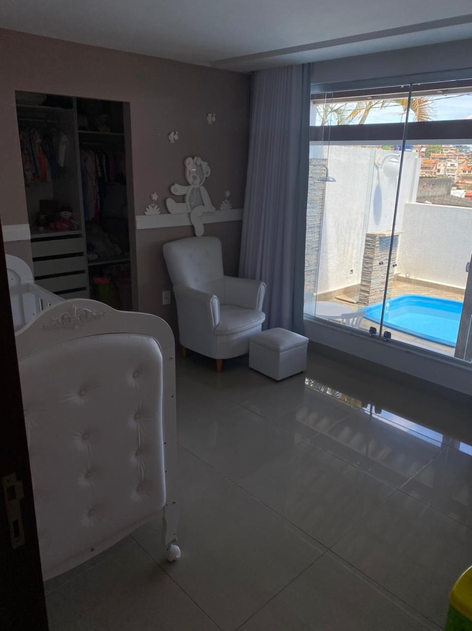 Casa à venda com 3 quartos, 220m² - Foto 11