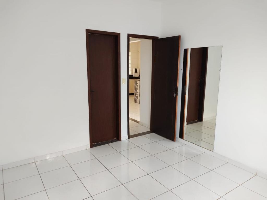 Casa à venda com 2 quartos, 90m² - Foto 6