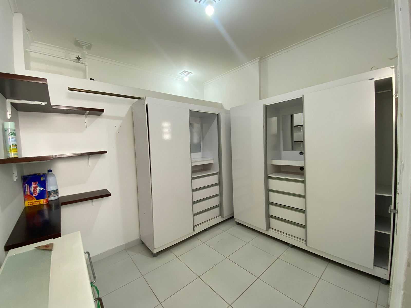 Apartamento para alugar com 4 quartos, 172m² - Foto 11