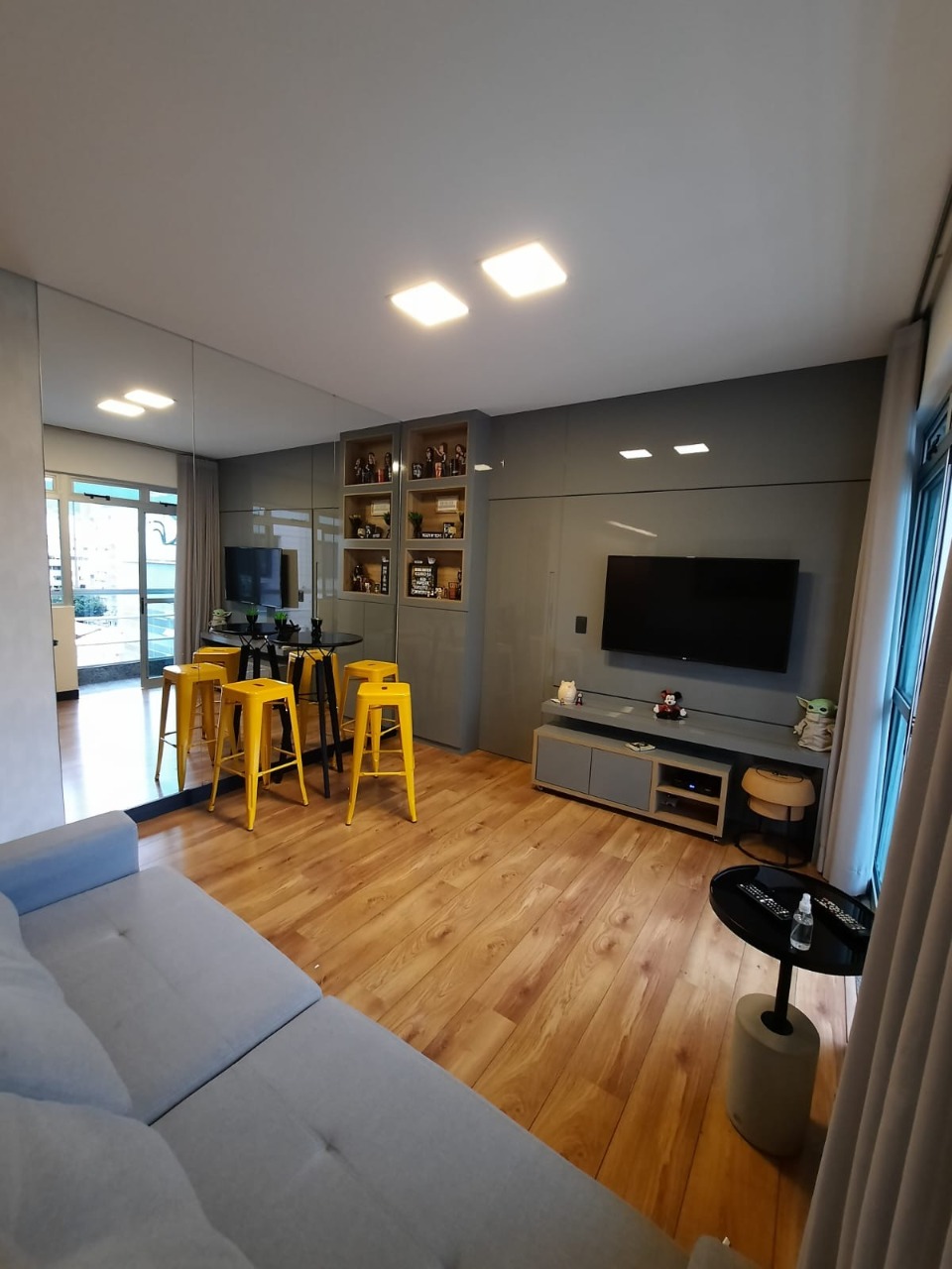 Apartamento à venda com 1 quarto, 50m² - Foto 1