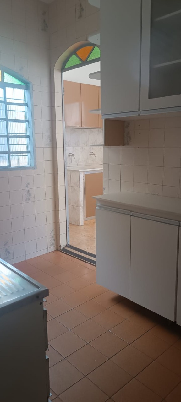 Casa à venda com 3 quartos, 220m² - Foto 16